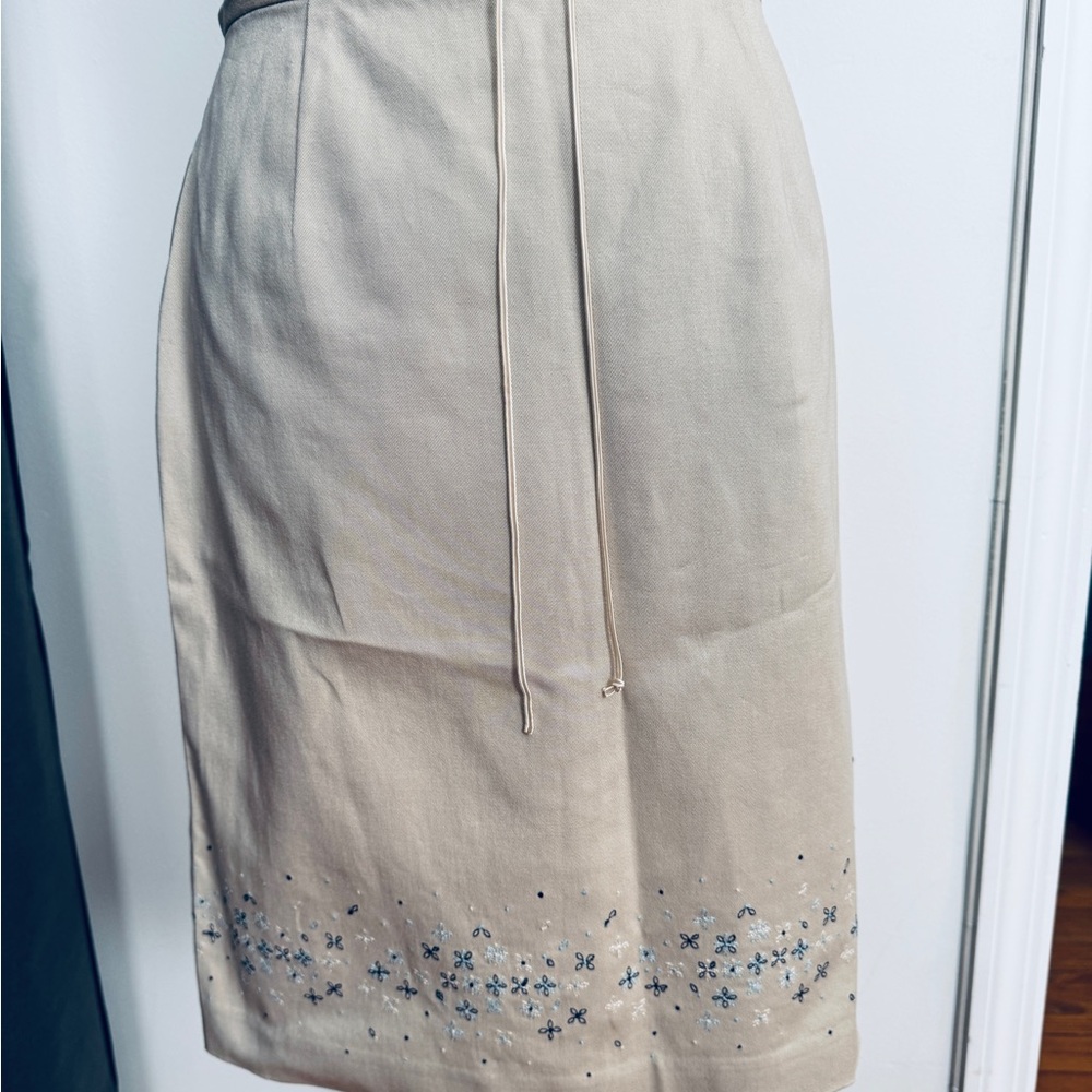 LOFT Cream Pencil Skirt for Work
